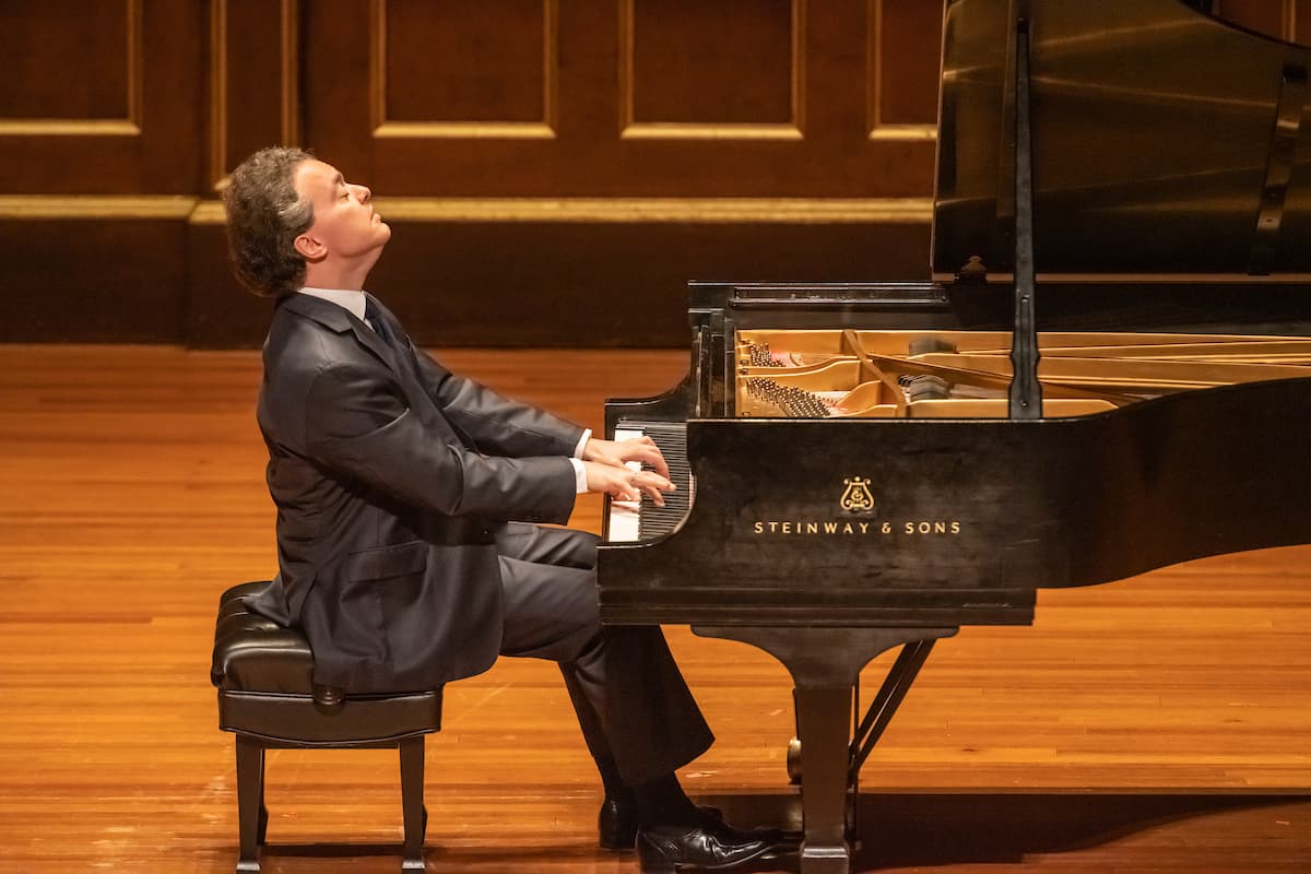 یوگنی کیسین (Evgeny Kissin) کیست؟